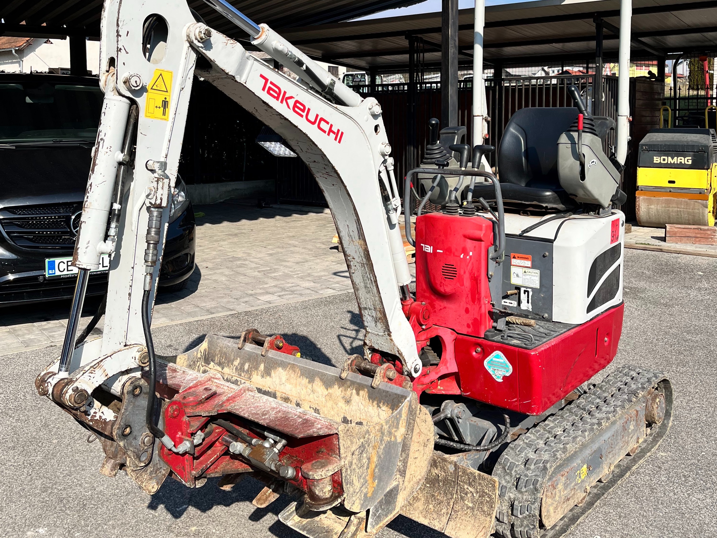 Bager TAKEUCHI TB210